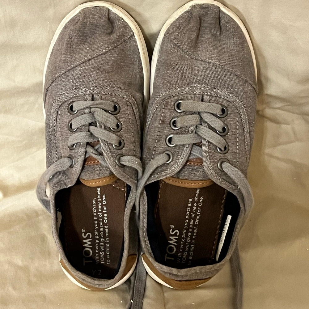 TOMS Kids Gray Lace-Up Sneakers